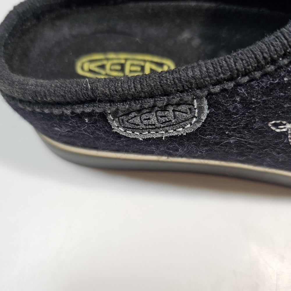 Keen Black Slip-On Slippers with White Embroidered Vines - Picture 7 of 8